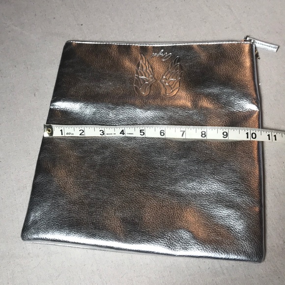 Victoria’s Secret Clutch/Makeup Bag - Picture 8 of 8